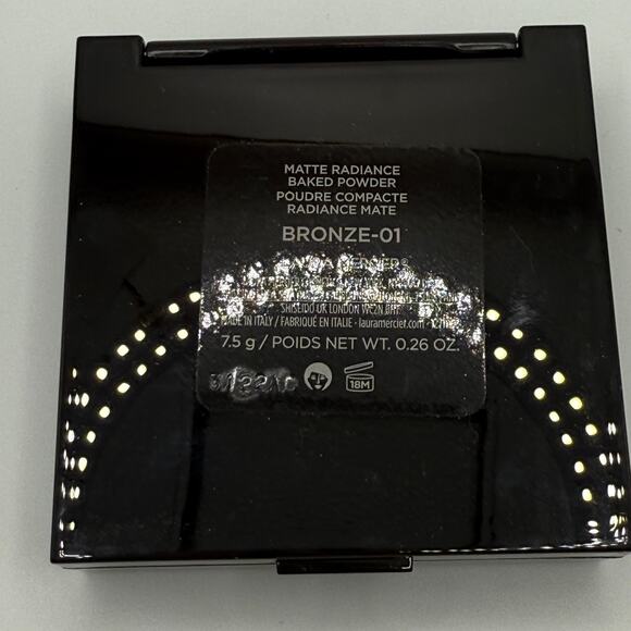 Laura Mercier Matte Radiance Baked Powder Compact (Bronzer 01) 7.5g/0.26Oz - Picture 3 of 8